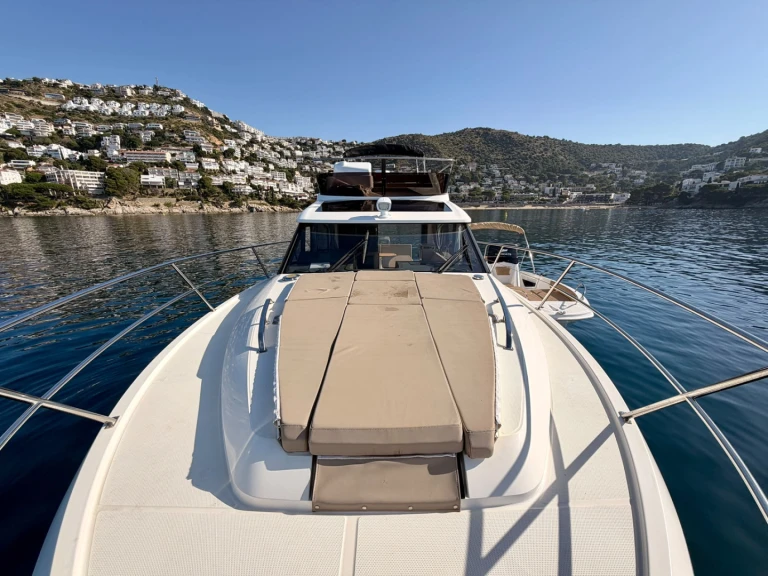 Bateau à moteur à louer à Roses au meilleur prix