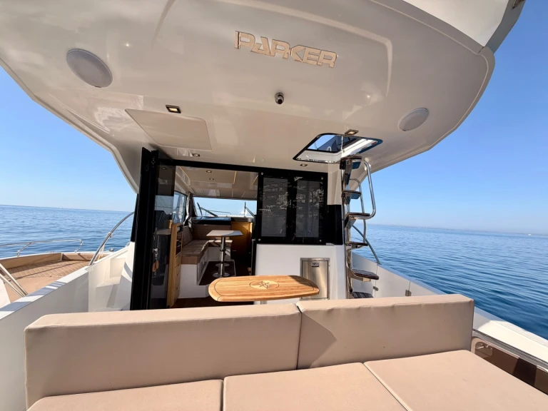 Location à Roses - Parker Parker 39 fly sur SamBoat