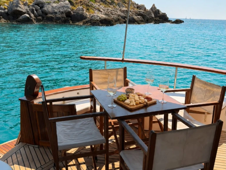 Location à Port Mahon - Menorquin-Yachts Menorquin Yachts 120 sur SamBoat
