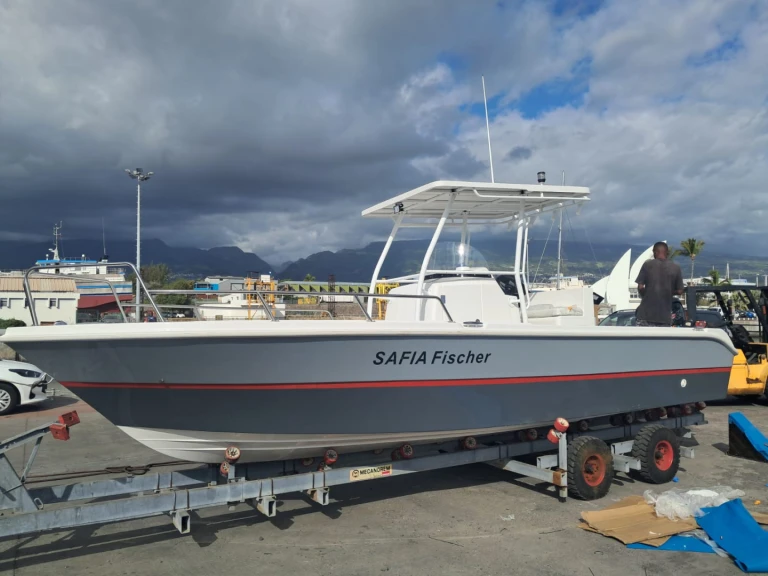 Location bateau yaman SG720 à Port Réunion Ouest sur Samboat