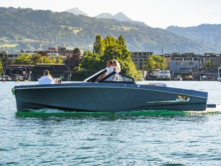 Louer Bateau à moteur avec ou sans skipper GANZ Boats à Zurich