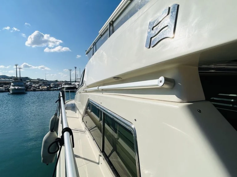 Location à Saint-Raphaël - Ferretti Altura 45 Fly sur SamBoat
