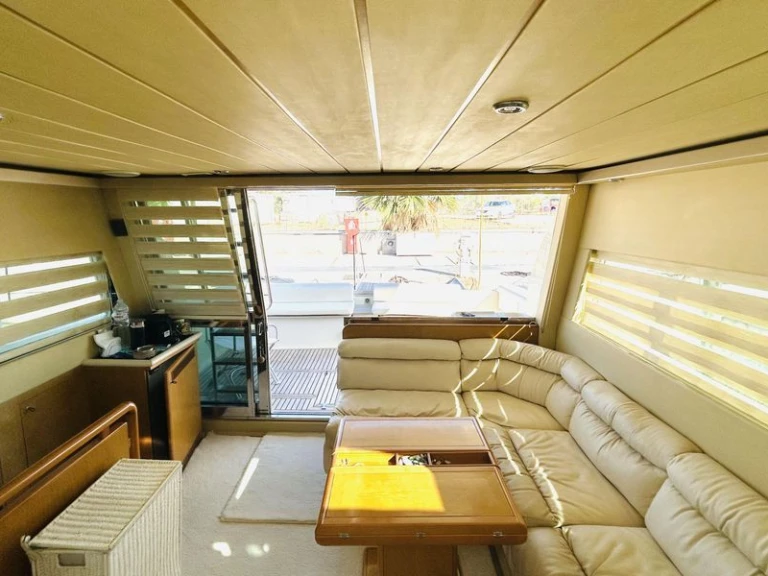 Location Yacht à Saint-Raphaël - Ferretti Altura 45 Fly