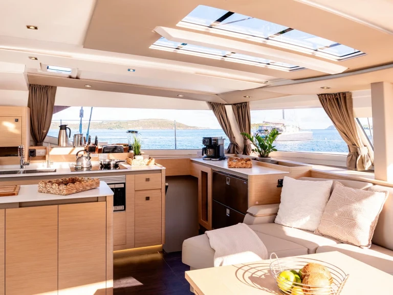Location bateau Cannes pas cher Aura 51