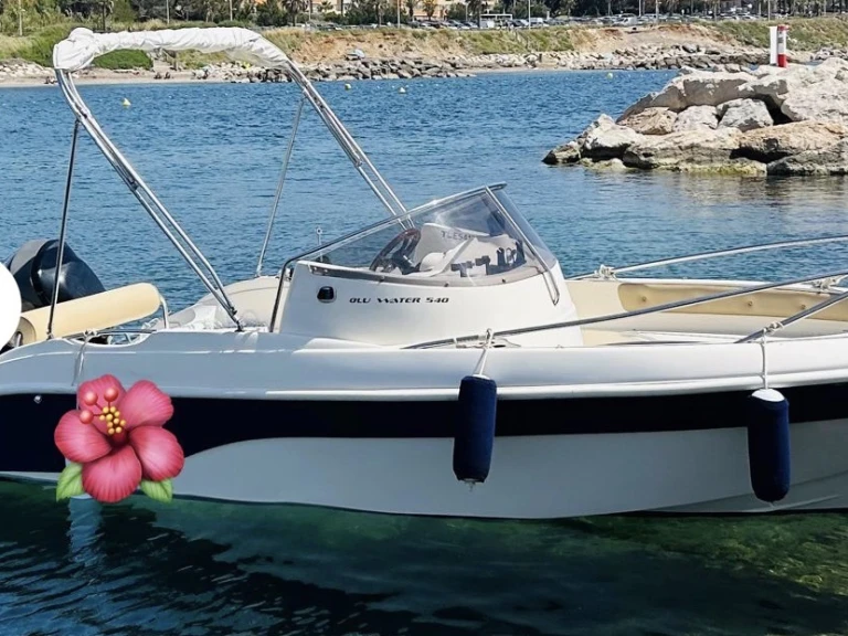 Bateau à moteur à louer à Six-Fours-les-Plages au meilleur prix