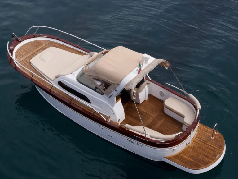 Location bateau Positano pas cher 8.50