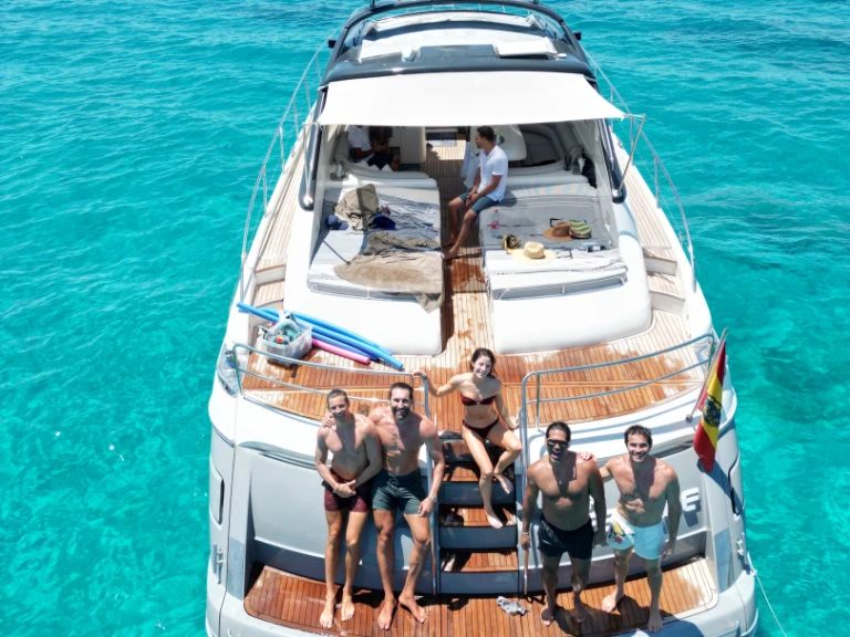 Location à Port Mahon - Princess V65 sur SamBoat