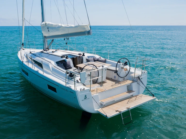Location à Ao Po - Bénéteau Oceanis 40.1 sur SamBoat