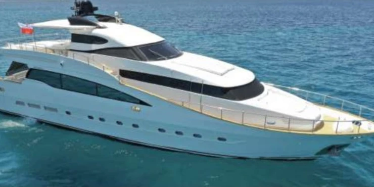 Louer Yacht avec ou sans skipper Overmarine S.p.a à Roses