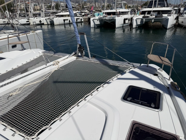 Location bateau Álimos pas cher Lagoon 38 - 3 + 2 cab.