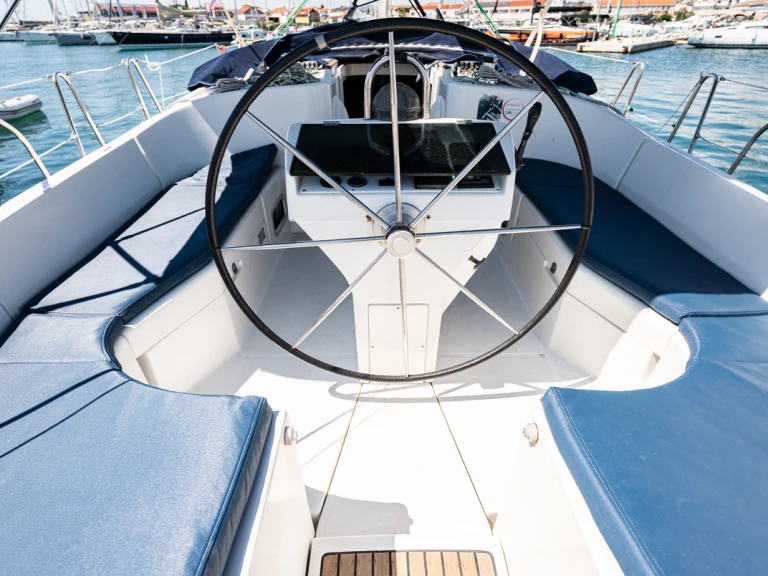 Location Voilier à Pirovac - Bénéteau Oceanis 411 Clipper
