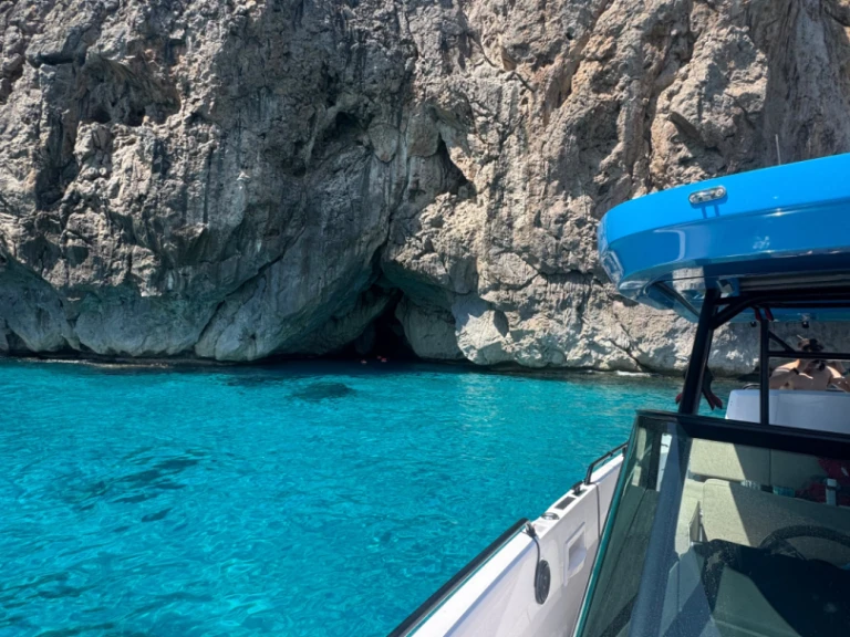 Location bateau Axopar Axopar 37 Sun-Top à Can Picafort sur Samboat