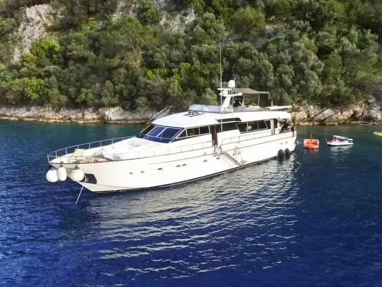 Location bateau Göcek pas cher custom