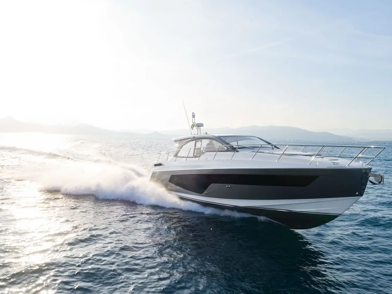 Azimut Azimut 51 a louer à Palaio Faliro