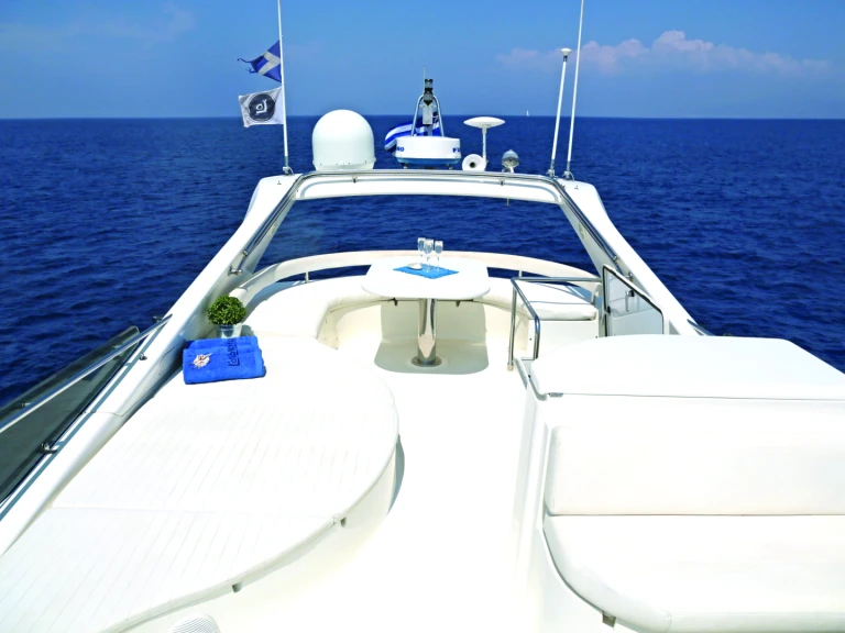 Location bateau Paros (Ile) pas cher Ferretti 550
