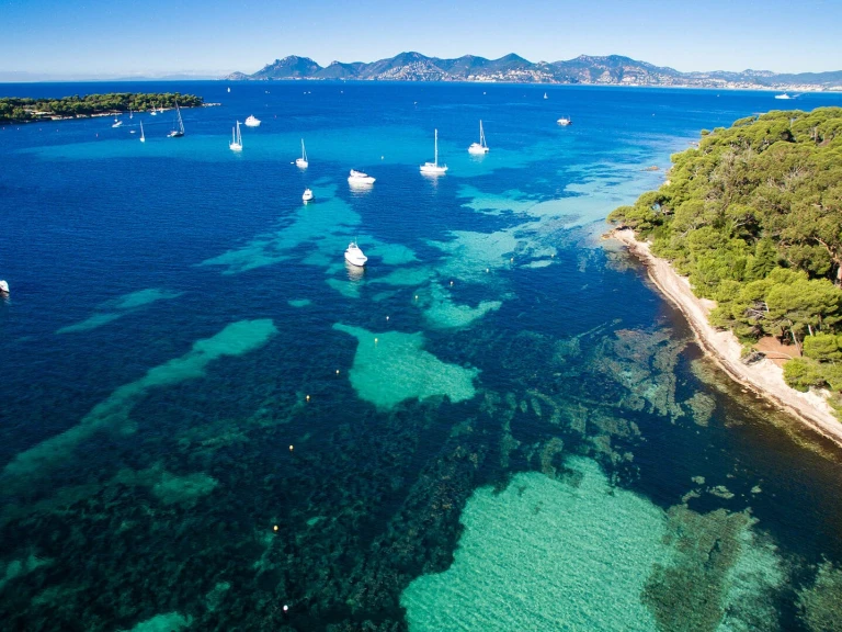 Location bateau Golfe-Juan pas cher Catabarge