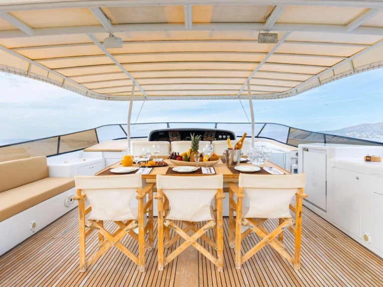 Location Yacht à Ornós - Palmer Johnson Palmer Johnson 80
