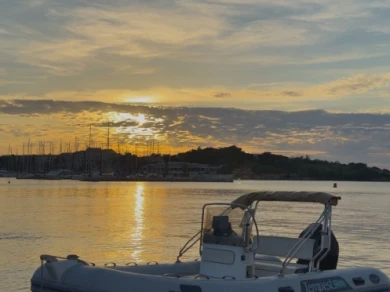 Bareboat Rental RIB Capelli with a boat licence