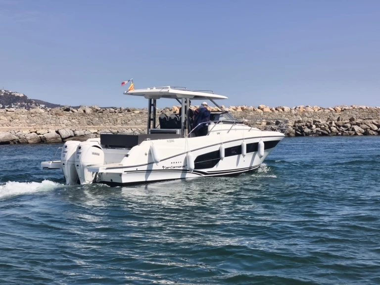 Bateau à moteur à louer à Empuriabrava au meilleur prix