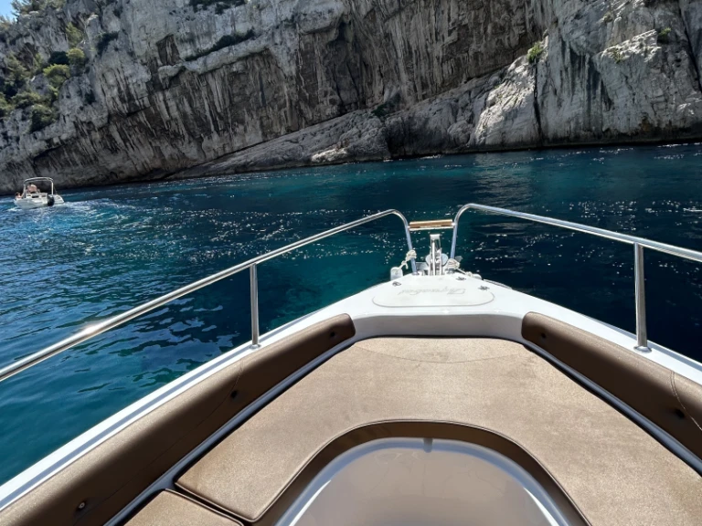Location Bateau à moteur Aquabat avec permis
