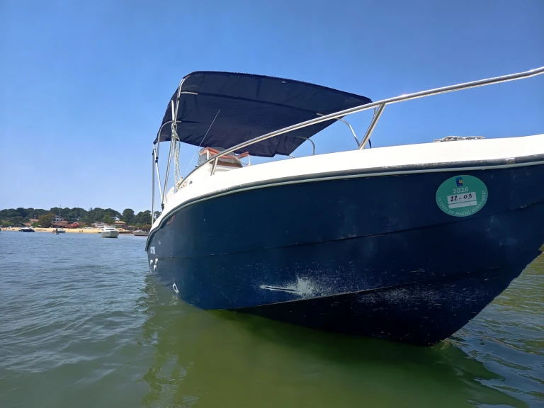 Location bateau France pas cher Cad Marine cad 22 Space 