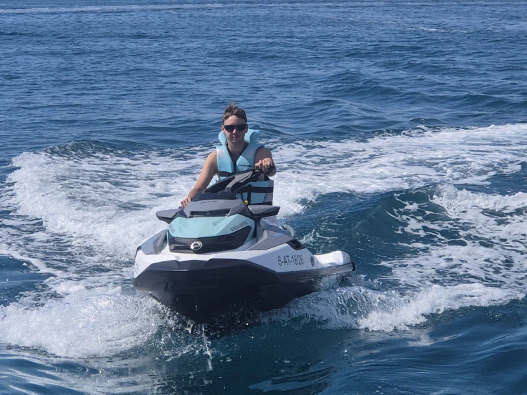 Location Jet ski Sea-Doo avec permis