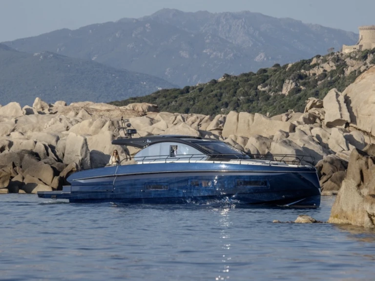 Location Yacht Bénéteau avec permis