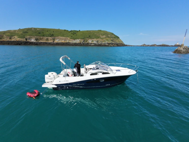 Louez un Jeanneau Cap Camarat 8.5 WA à Saint-Quay-Portrieux