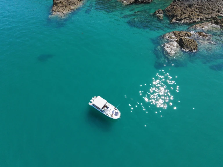 Location Bateau à moteur Jeanneau avec permis