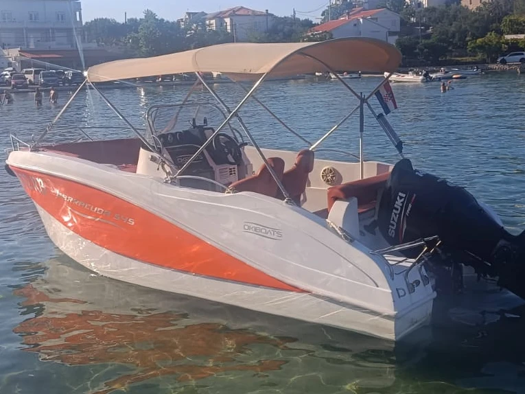 Location Bateau à moteur Okiboats avec permis