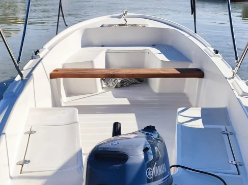 Louez un Adria 500 Open à Supetarska Draga