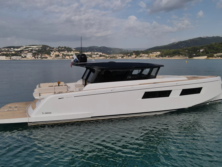 Louez un Pardo Yachts GT 52 à Baie de Bandol