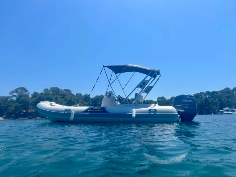 Motonautica-Vesuviana MV 570 Comfort a louer à Hyères