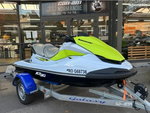 Louer Jet ski avec ou sans skipper Kawasaki à Saint-Jouin-Bruneval