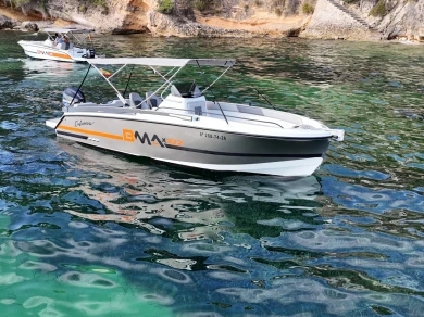 Yacht hire Palma de Majorque cheap BMA X222
