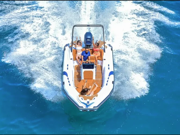 Location à Pula - Viga Boats Viga Luxury 650 sur SamBoat