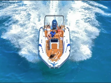 Viga Boats Viga Luxury 650 in Pula on SamBoat