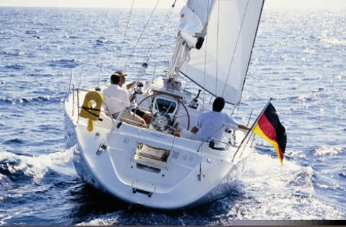Location bateau Ávdira pas cher Bavaria 38