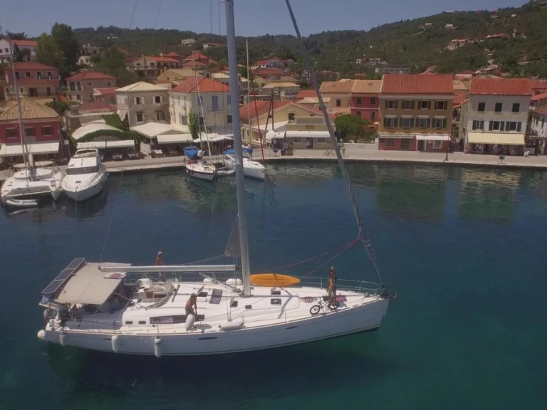 Location bateau Páleros pas cher Oceanis 54