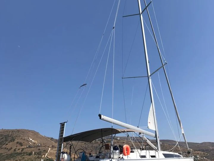 Bavaria Cruiser 51 a louer à Álimos