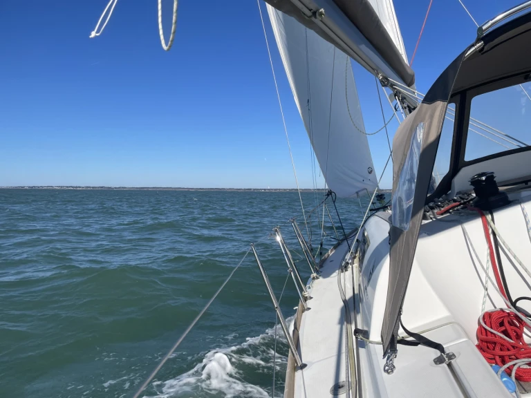 Location bateau Pornic pas cher Sun Odyssey 33i