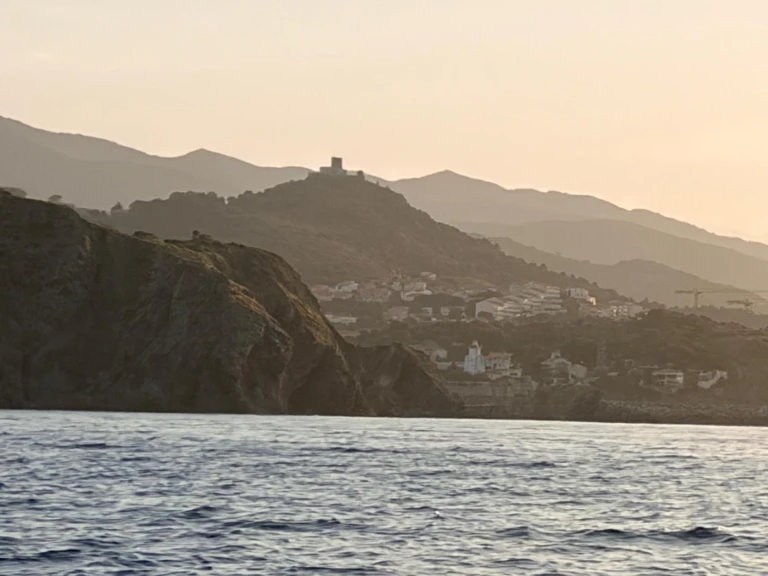 Louez un 3D Tender Lux 655 à Argelès-sur-Mer