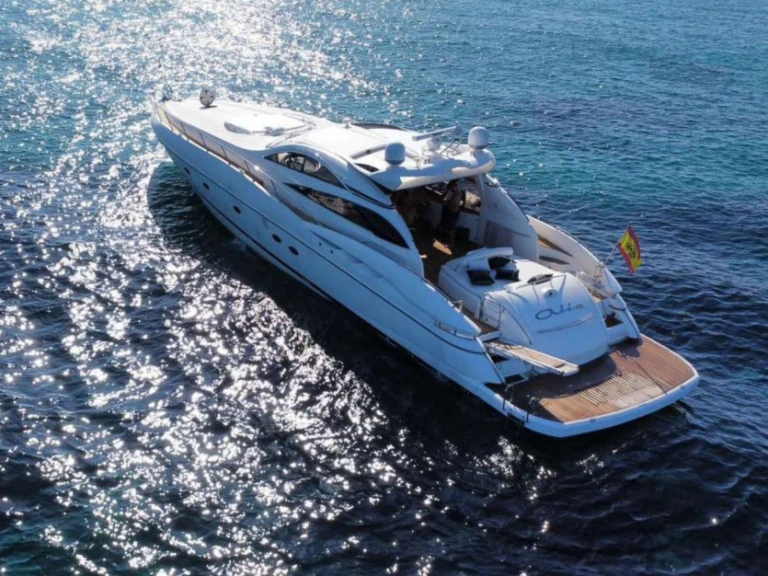 Location bateau Roses pas cher Sunseeker 75 Yacht