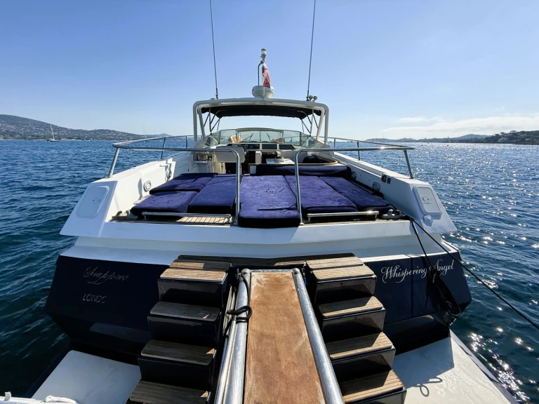 Technomarine cobra 62 a louer à Port Grimaud