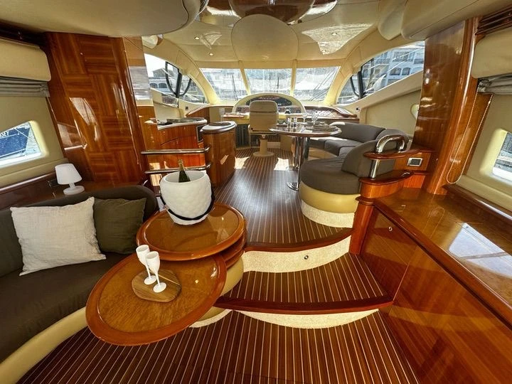 Location bateau Azimut Azimut 55 Fly à Roses sur Samboat