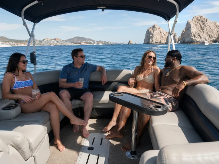 Louer Bateau à moteur avec ou sans skipper Custom Made à Cabo San Lucas