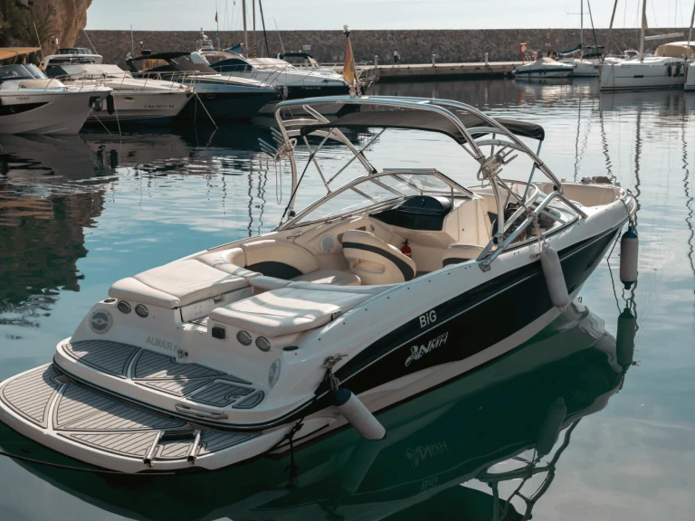 Bateau à moteur à louer à La Herradura au meilleur prix