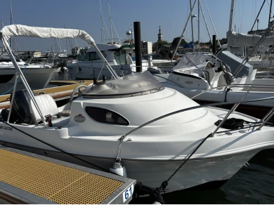Location Bateau à moteur Quicksilver avec permis