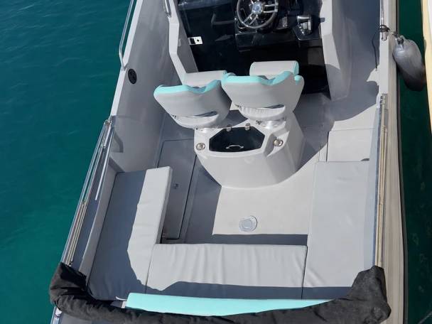 Location bateau Jeanneau Cap Camarat 7.5 CC Style à Split sur Samboat