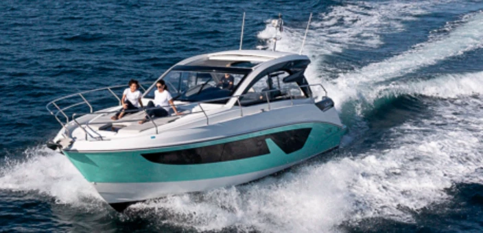 Location Bateau à moteur Bénéteau avec permis